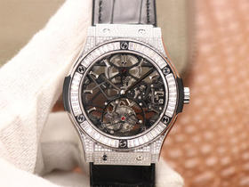 JB宇舶（恒宝）经典融合（CLASSIC FUSION）系列陀飞轮，圈口直径42mm，外壳直径45mm，厚度11.7mm。HUB6010手动上链陀飞轮机芯