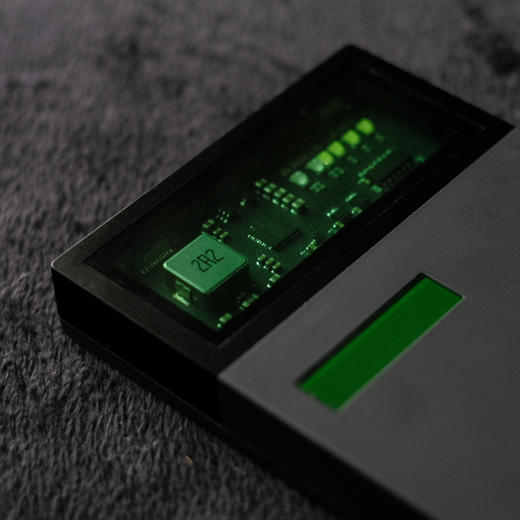 TEGIC/特极客 BLOCK透视移动电源 快充自带线充电宝 苹果Lightning / Type-C 商品图9