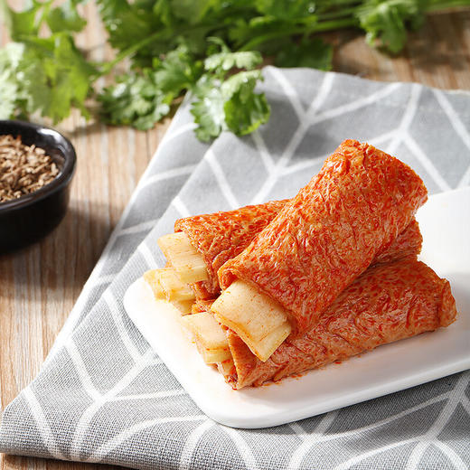 ※买一送一！竹笋素肉卷  香辣豆干 豆腐干 特产休闲 零食 办公室小吃 烧烤味 百草味 185g/袋 商品图0