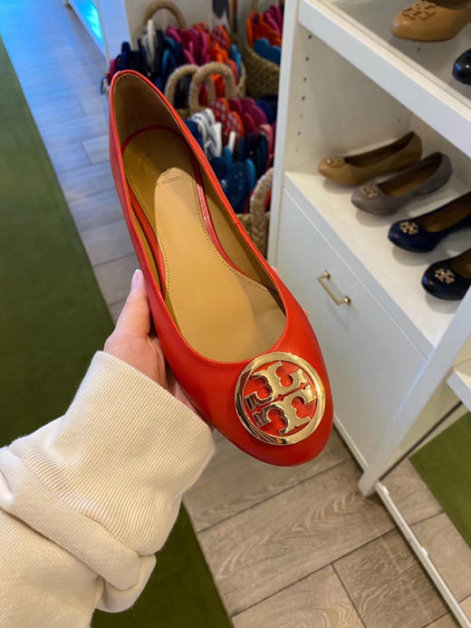 经典款5折！Tory burch TB圆扣平底鞋 商品图1
