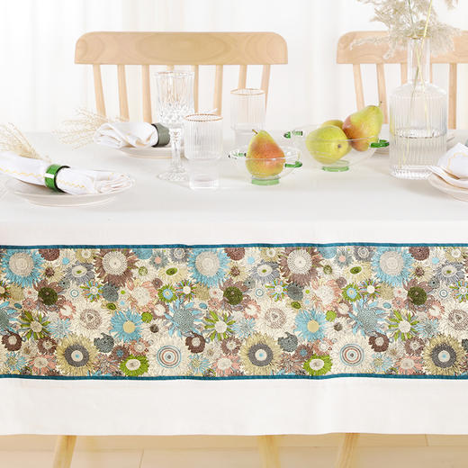 阳春小镇安静的绽放拼接款桌布 商品图3