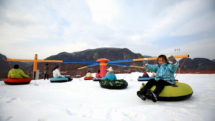 【照金雪场】超大的戏雪区和超多戏雪项目,周内特价票仅需19.