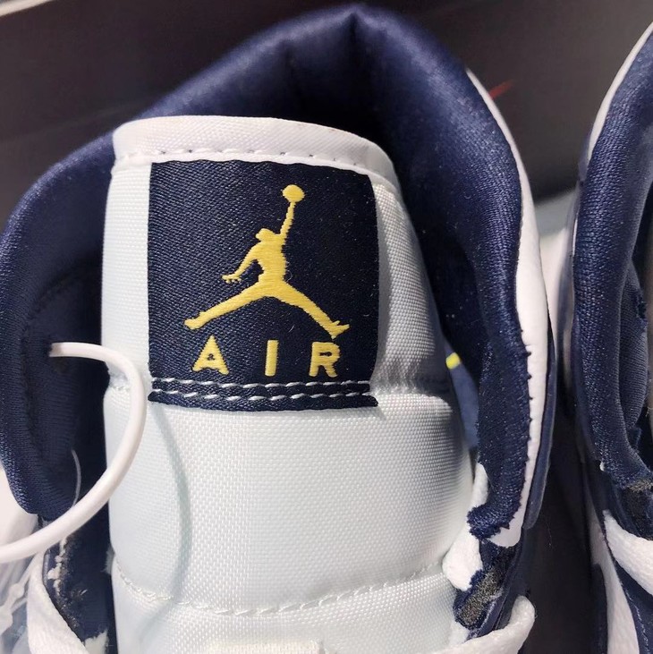 pairjordan1aj1飞翼logo休闲运动舒适高帮篮球鞋情侣款