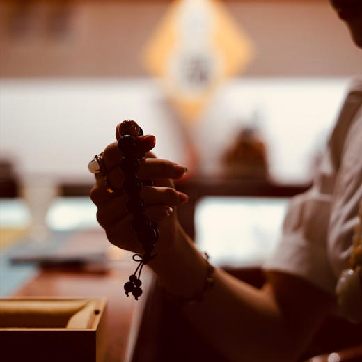 宝相寺佛陀成道日香灰凝炼佛珠黑檀款圆满自在护佑加持化太岁平安手串 商品图4