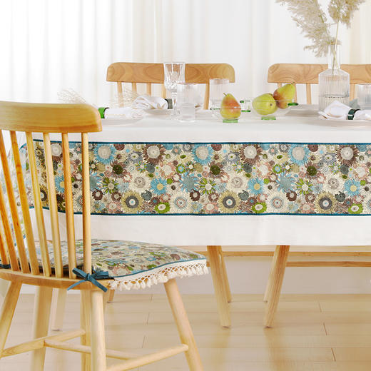 阳春小镇安静的绽放拼接款桌布 商品图0