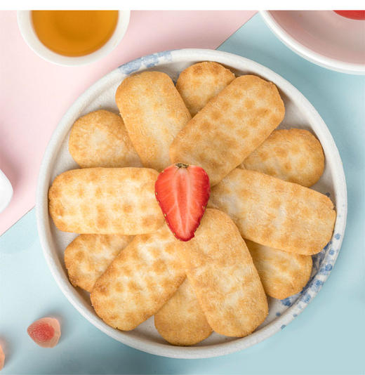 旺旺 饼干糕点组合大礼包     旺旺大礼包丰富的产品组合，极富寓意的品牌，传达送礼人的美好祝福，更让受礼者在感受“旺意”的同时，享受到旺旺的经典美食。JPY带授权招加盟代理 商品图9