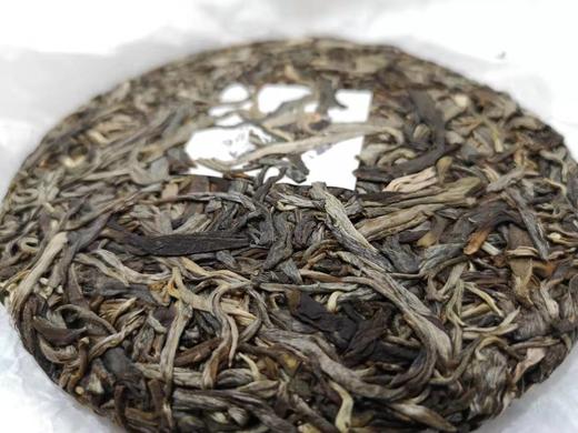 2019年  班盆  古茶  普洱生茶  200克饼 商品图2