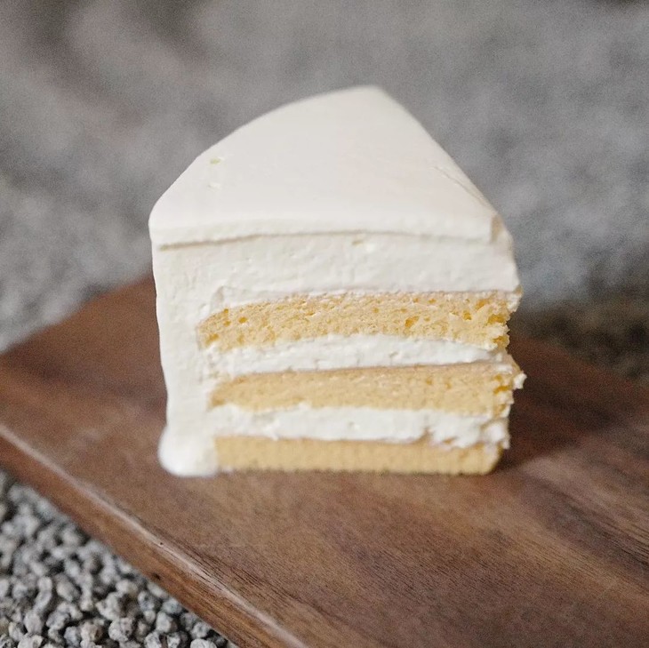 纯白奶油蛋糕此款仅限上海地区请提前2天预订周一店休预收30元运费多