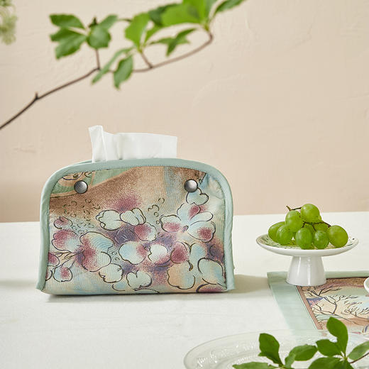 阳春小镇进口贡缎按扣纸巾盒 商品图2