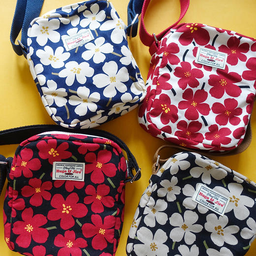 HUJI祤集Toast斜挎包插画小花朵朵 商品图0