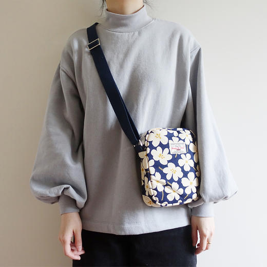 HUJI祤集Toast斜挎包插画小花朵朵 商品图2