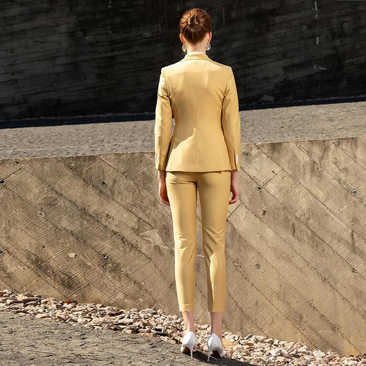 IWY/淡黄色西装套装201041CP1 商品图4