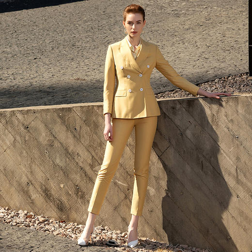 IWY/淡黄色西装套装201041CP1 商品图3
