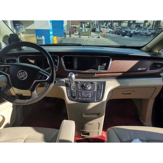 【特价月租-北京】别克 GL8 3.0 手自一体 XT 旗舰版 商品图4