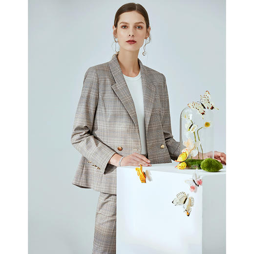 EITIE爱特爱春季新款通勤干练帅气英伦风格子西装外套女中长A2003401 商品图2