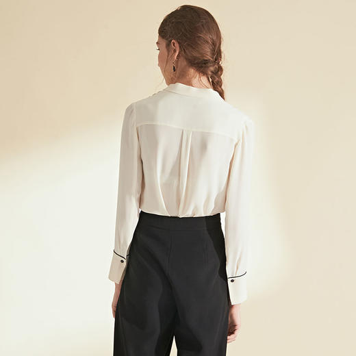 故障 EITIE爱特爱女装冬季复古港味荷叶花边很仙的衬衫上衣白6009707 商品图3