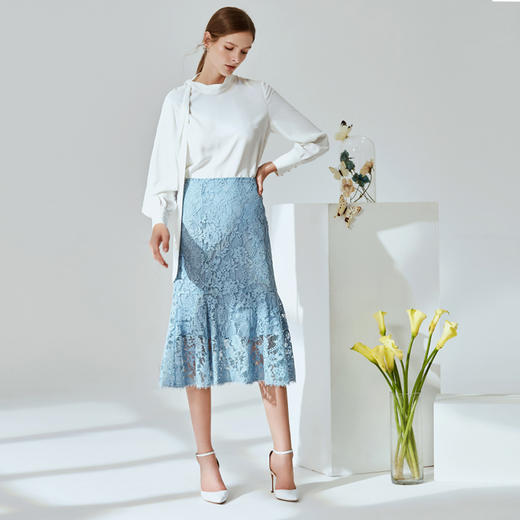 EITIE爱特爱春季新款通勤时尚纯色包臀鱼尾蕾丝钩花半身裙女A2006409 商品图1