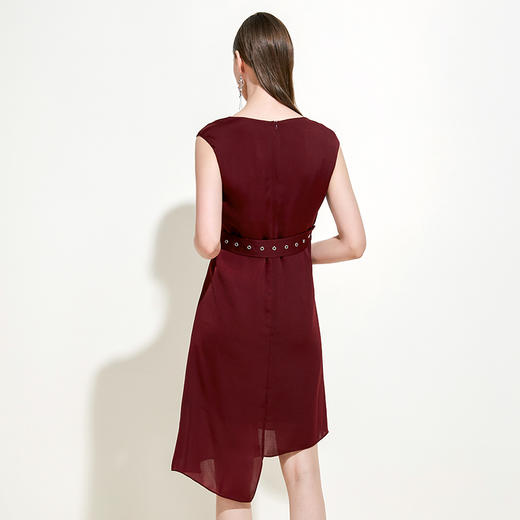 EITIE爱特爱女装夏季新品圆领不规则开叉裙摆时尚优雅连衣裙5907630 商品图2