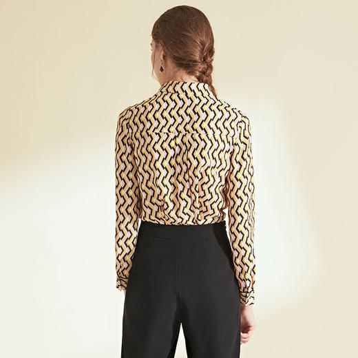 EITIE爱特爱女装秋季新款设计感小众简约时尚复古印花衬衫薄6009704 商品图3