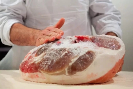 西班牙进口5j火腿伊比利亚火腿cincojotas纯种黑猪橡树林饲养48个月一