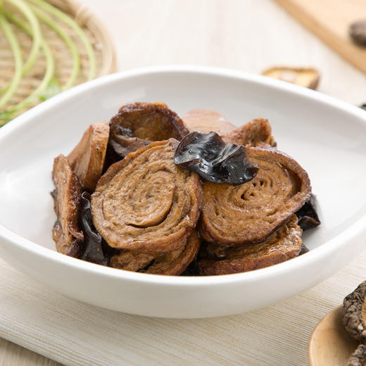 滋味素鸡营养黑木耳搭配上等素鸡炒制而成入味醇香