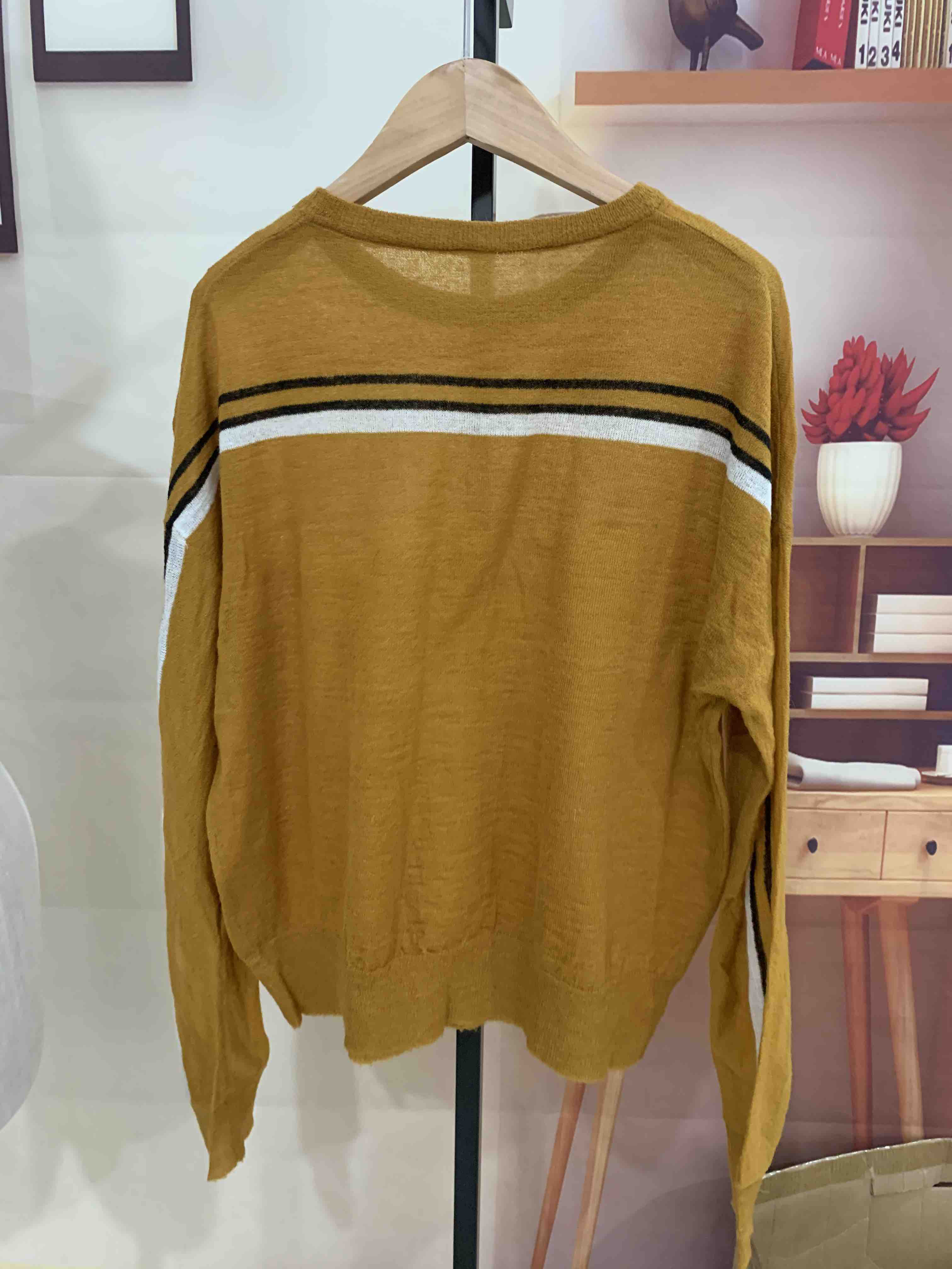 无吊牌样板衣水淼毛休闲薄毛衣