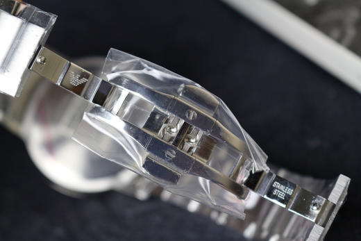 原单阿玛尼Armani Ar2457
机芯：进口石英机芯
表壳：316L精钢
表镜：矿物质强化玻璃 商品图6