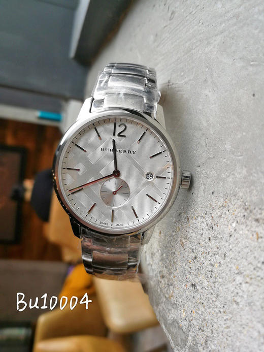 原单巴宝莉Burberry Bu10004
机芯：原装瑞士石英金机
表壳：316L精钢
表带：316L精钢
表镜：强化矿物质玻璃 商品图5