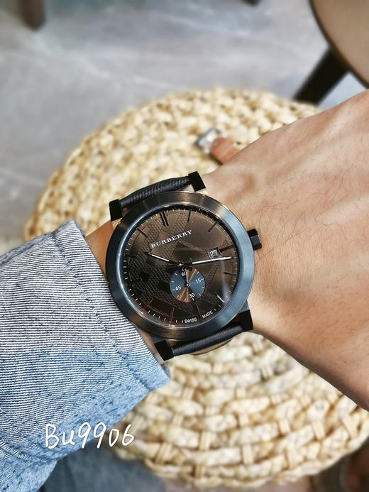 原单巴宝莉Burberry Bu9906
机芯：原装瑞士石英金机
表壳：316L精钢
表带：优质进口牛皮 商品图8