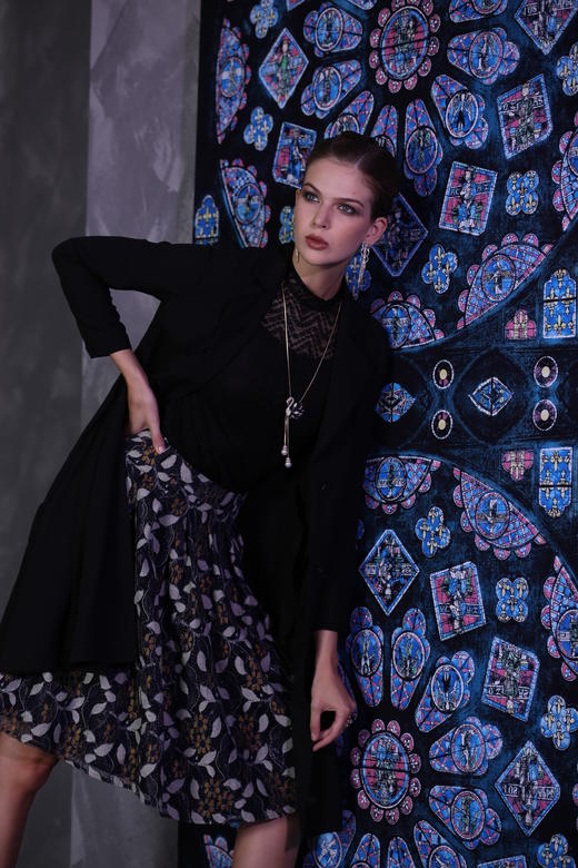 【伯妮斯茵】3B6213--蓝色半裙--太阳窗的幻想--《因汉而生--哥特》 商品图1