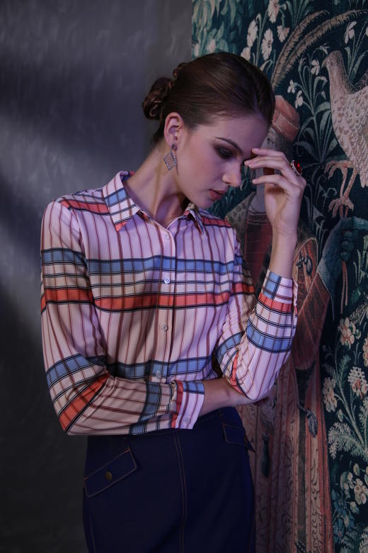 牛仔 【伯妮斯茵】3B6212--蓝色半裙--狩猎的花丛--《因汉而生--哥特》 商品图0