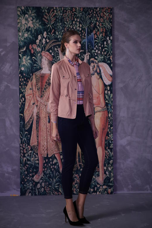 【伯妮斯茵】3L6223--裤子--狩猎的花丛--《因汉而生--哥特》 商品图3