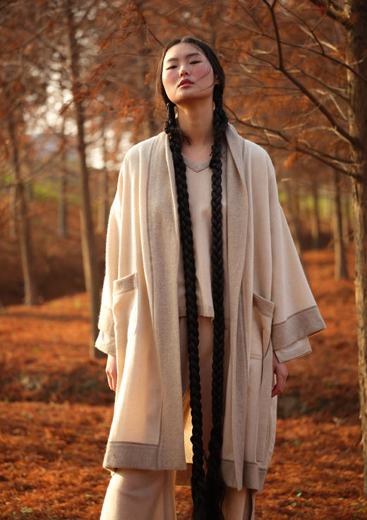 青果领落肩袖睡袍  SJN18W305A 商品图4