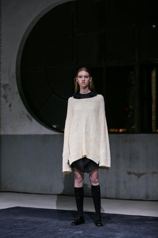 Swaying 绒感花纱针织上衣 SW201SZ40 商品图0