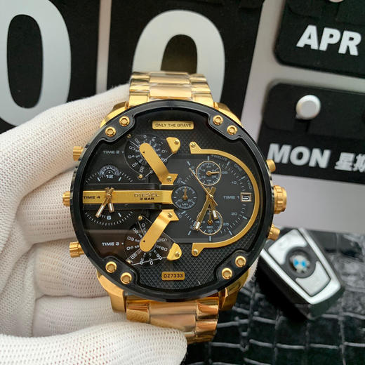 迪赛 DIESEI 精品男士腕表 卓越腕时计  
表带：316L精钢表带 舒适佩戴  
材质: 矿物质钢化玻璃  904L精钢壳 商品图1