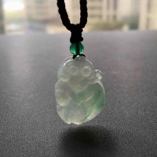 冰种飘绿翡翠猴子 商品图9