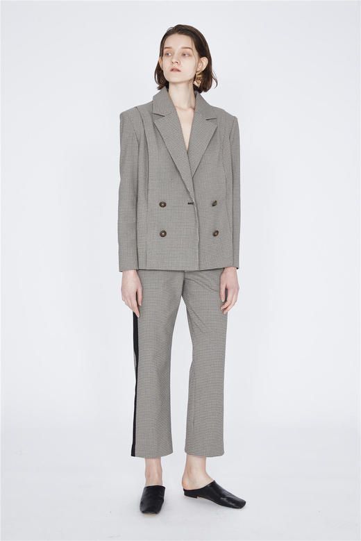 褶皱宽肩格纹西装