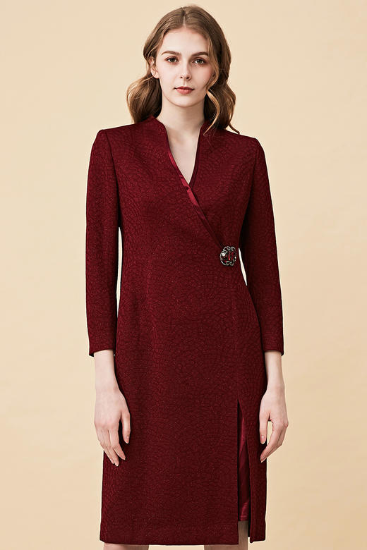 皮尔卡丹女2019秋季新款酒红色长袖连衣裙端庄高贵气质法式一步裙P84DL08T0 商品图5