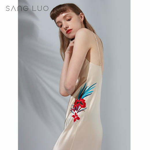新年红吊带裙SANGLUO桑罗秋冬桑蚕丝绸刺绣睡裙女礼服裙睡衣 商品图0