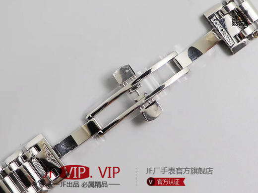 GS匠心之作【落落大方 腕间淑女】——浪琴表心月系列月相腕表优雅而至。典雅别致的外观，与正品一致的月相功能。温柔的外表之下，蕴含一颗“月相”表芯。 商品图2