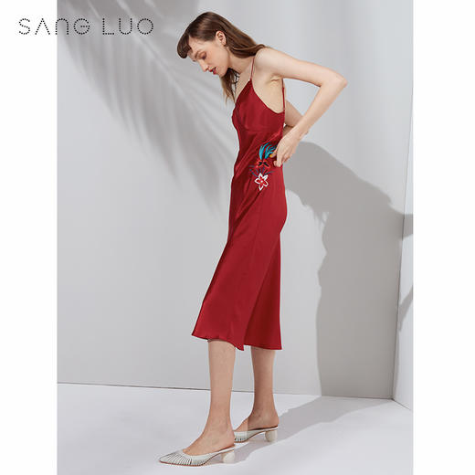 新年红吊带裙SANGLUO桑罗秋冬桑蚕丝绸刺绣睡裙女礼服裙睡衣 商品图3