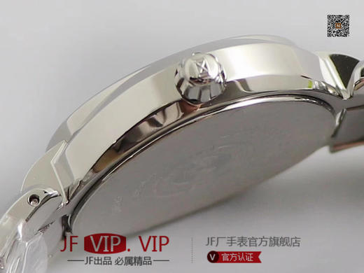 GS匠心之作【落落大方 腕间淑女】——浪琴表心月系列月相腕表优雅而至。典雅别致的外观，与正品一致的月相功能。温柔的外表之下，蕴含一颗“月相”表芯。 商品图4