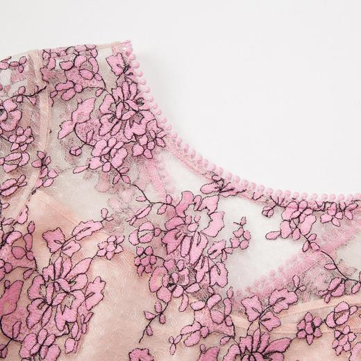 PG82C斯尔丽夏季新款花色气质蕾丝修身时尚中袖短连衣裙 商品图3