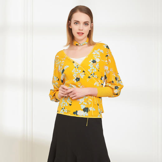 QG2A1斯尔丽夏季新品 桑蚕丝印花灯笼长袖常规款气质优雅开衫 商品图0