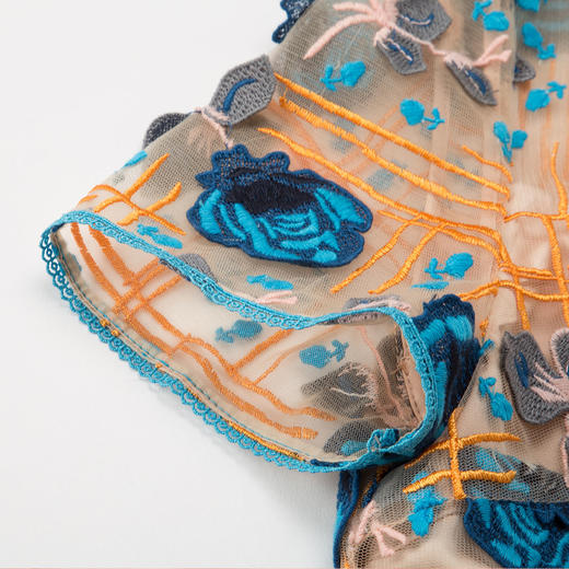 PF84A斯尔丽夏季新品 蕾丝全身贴花 短袖修身V领 中款连衣裙 商品图4