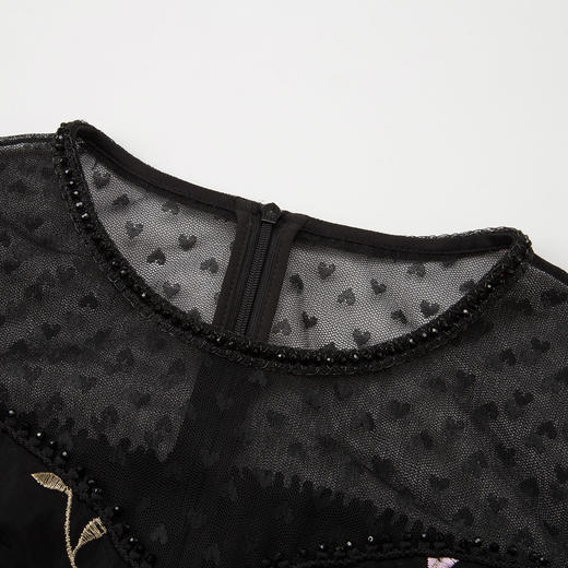 RF8E9斯尔丽夏季新品 丝质 绣花气质优雅中长款短袖连衣裙 商品图4