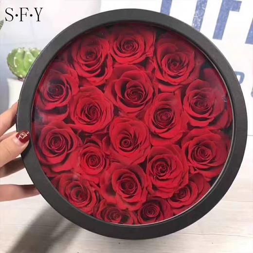 《独爱》圆形玫瑰礼盒 商品图0