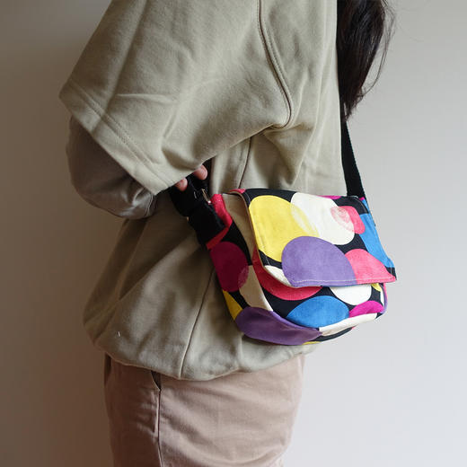 HUJI祤集Flap斜挎包插画复古大波点 商品图2