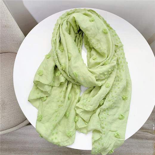 韩版纯色棉麻花朵装饰丝巾女时尚饰品长款个性两用披肩学生围脖 商品图3