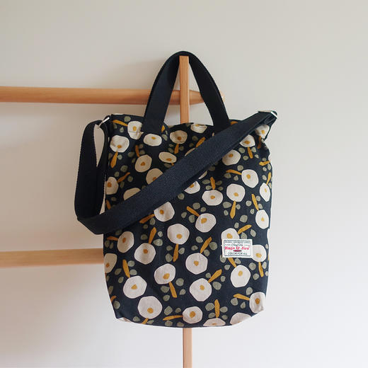 HUJI祤集VertiSling手提斜挎包插画小花朵 商品图0